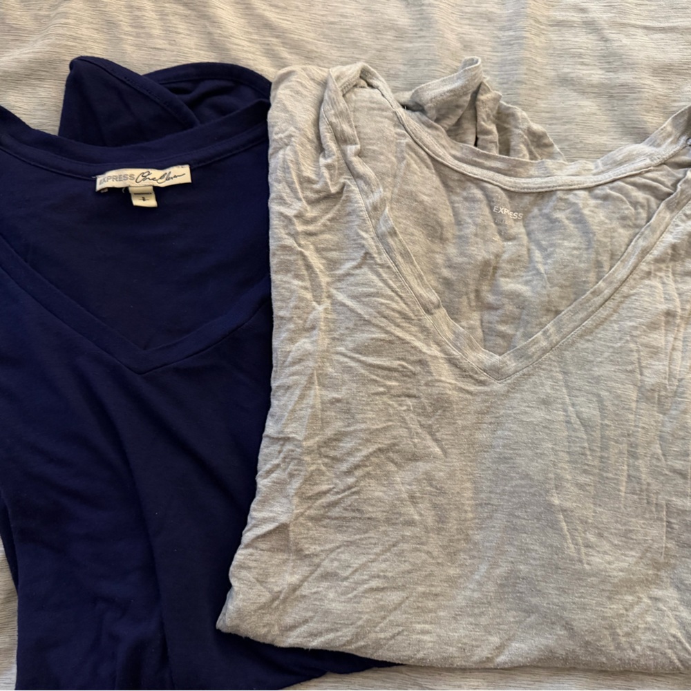 2 Express T-shirts that are longer in the back. Size S